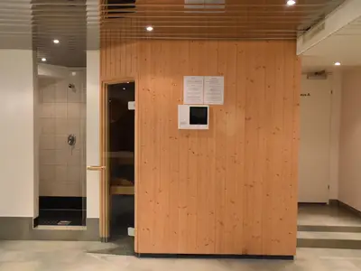 9.2 Sauna Dominic B