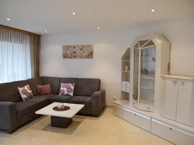 2.2 Wohnzimmer