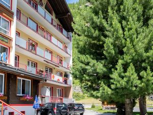 19252709-Ferienwohnung-8-Saas-Grund-300x225-2