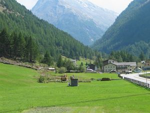 19252742-Ferienwohnung-4-Saas-Grund-300x225-3