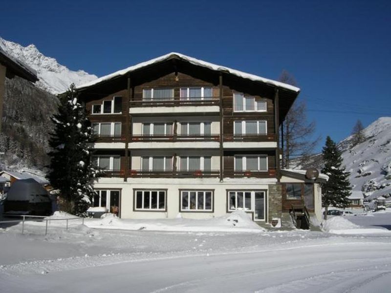 19252750-Ferienwohnung-4-Saas-Grund-800x600-0