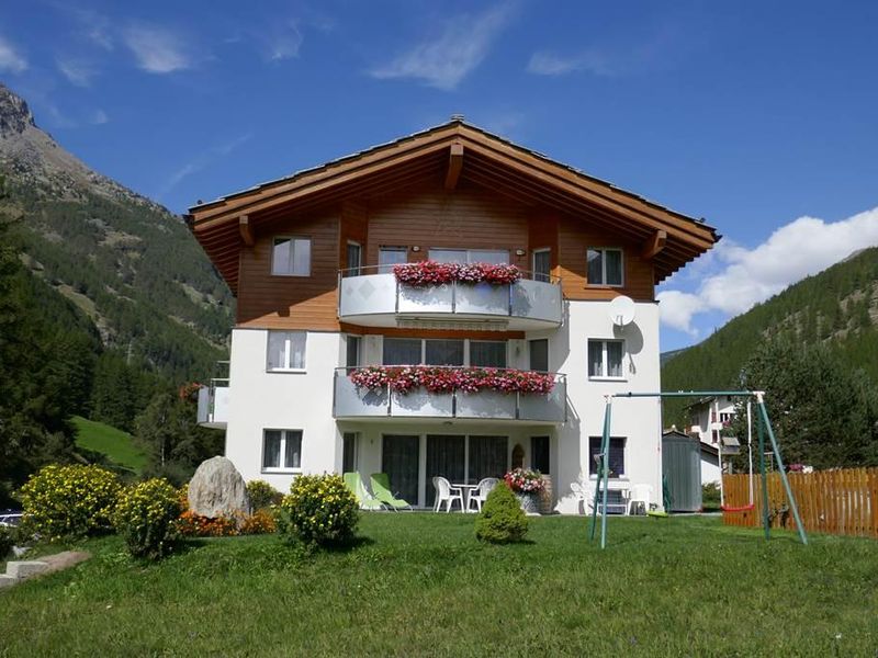 19252876-Ferienwohnung-5-Saas-Grund-800x600-0