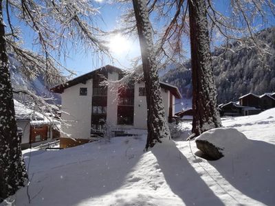 Apartments Carmena Saas-Grund Eingang