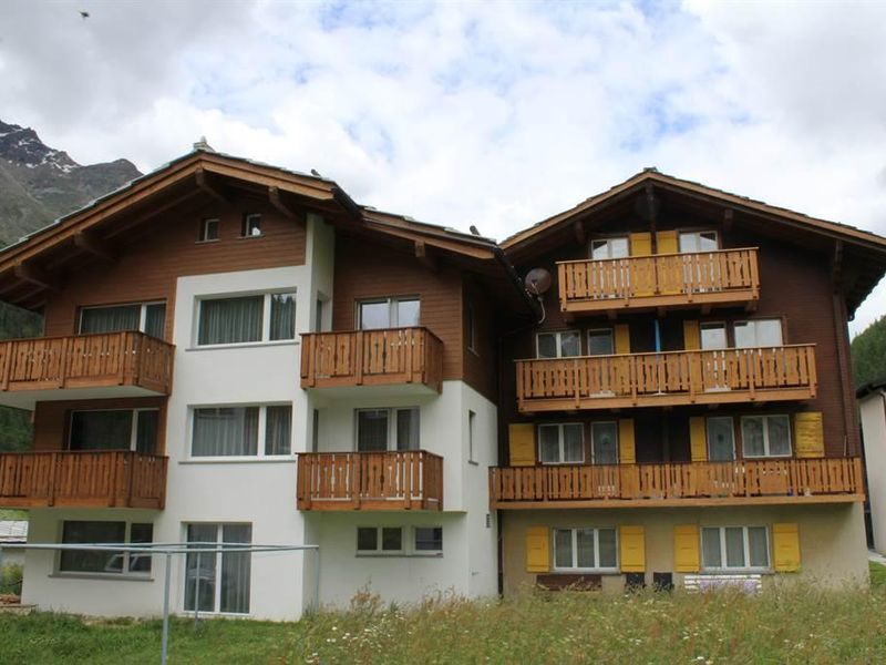 23201933-Ferienwohnung-6-Saas-Grund-800x600-0