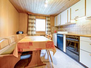 24025332-Ferienwohnung-5-Saas-Grund-300x225-5