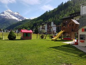 19252664-Ferienwohnung-4-Saas-Grund-300x225-4