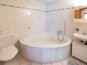 23847690-Ferienwohnung-4-Saas-Grund-300x225-2