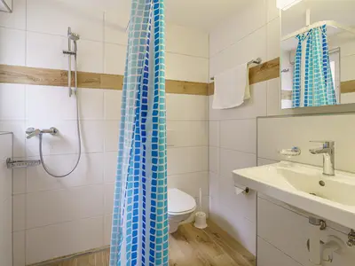 Saas-Grund - Haus Astoria (Zimmer 6 2 OG) (3 of 9)