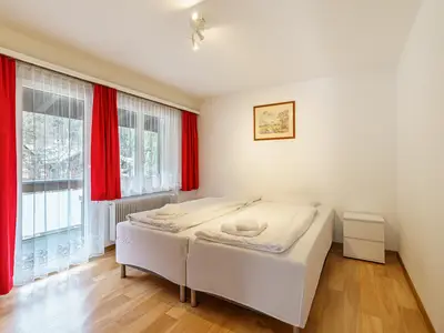 Saas-Grund - Haus City (Zimmer 4 2 OG) (1 of 9)