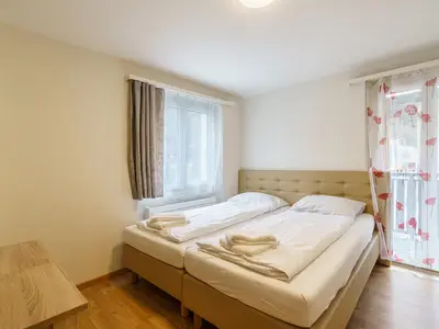 Saas-Grund - Haus Astoria (Zimmer 4 1 OG) (1 of 6)