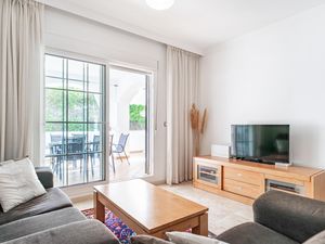 24053357-Ferienwohnung-4-Sabinillas-300x225-3