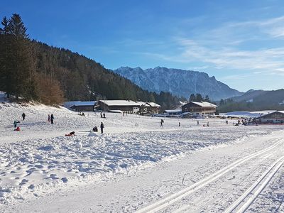 Langlauf und Schlittenfahren