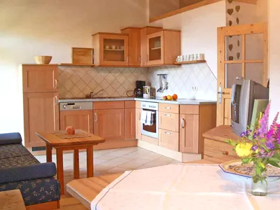 Wohnraum mit offener Küche