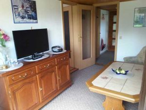 22366753-Ferienwohnung-4-Sagard-300x225-5