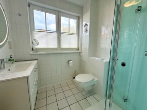 23981158-Ferienwohnung-4-Sagard-300x225-3