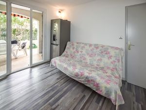 23762546-Ferienwohnung-6-Saint-Cyr-sur-Mer-300x225-2