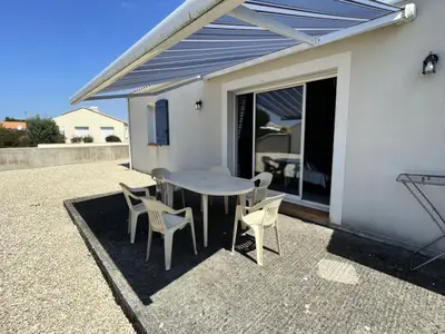 Ferienwohnung für 7 Personen (110 m²) in Saint-Gilles-Croix-de-Vie 1/10