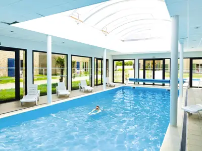 PoolOfHouse