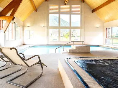 PoolOfHouse