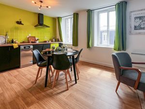 24043859-Ferienwohnung-4-Saint-Renan-300x225-5