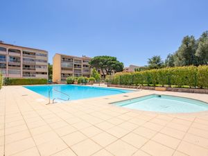 23854099-Ferienwohnung-5-Sainte-Maxime-300x225-1