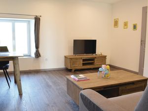 23738263-Ferienwohnung-4-Sainteny-300x225-2