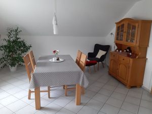 23537837-Ferienwohnung-4-Salem (Bodenseekreis)-300x225-1