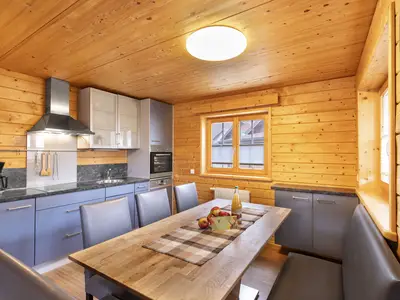 Küche und Essbereich