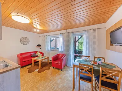 Wohnbereich und Essbereich