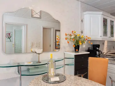 KITCHEN, INSIDE