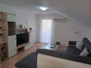 18699289-Ferienwohnung-4-Sali-300x225-1