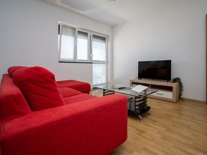 21701619-Ferienwohnung-4-Sali-300x225-1