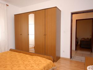 23926327-Ferienwohnung-4-Sali-300x225-5