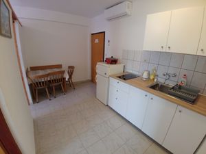 18323744-Ferienwohnung-4-Sali-300x225-2