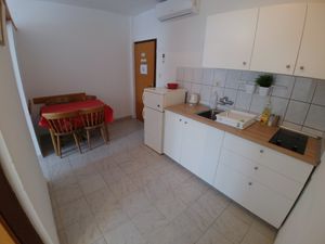 23926025-Ferienwohnung-4-Sali-300x225-3