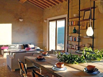 TUSCANY FOREVER RESIDENCE VILLA V VOLTERRA FIRST FLOOR APARTMENT
3 BEDROOMS, 2 BATHROOMS