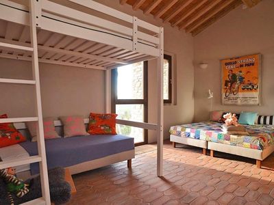 TUSCANY FOREVER RESIDENCE VILLA IV VIAGGIO FIRST FLOOR APARTMENT
BRING THE KIDS! toys&books, swimming pool for kids