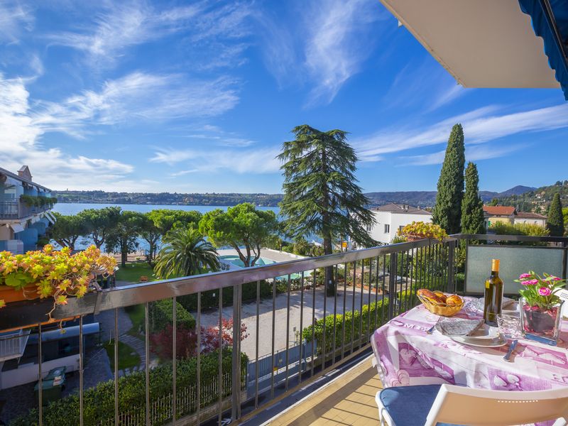 Balkon mit Seeblick