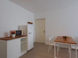 23989863-Ferienwohnung-4-Salo-300x225-4