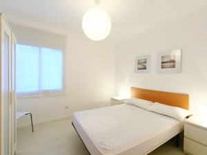 23842540-Ferienwohnung-5-Salou-300x225-3