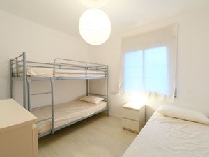 23842540-Ferienwohnung-5-Salou-300x225-4