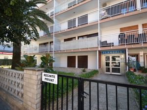 23864030-Ferienwohnung-4-Salou-300x225-5