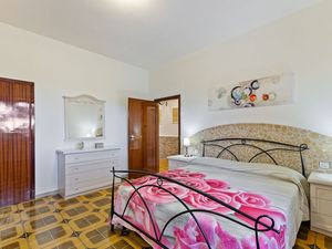 19393569-Ferienwohnung-3-Saludecio-300x225-5