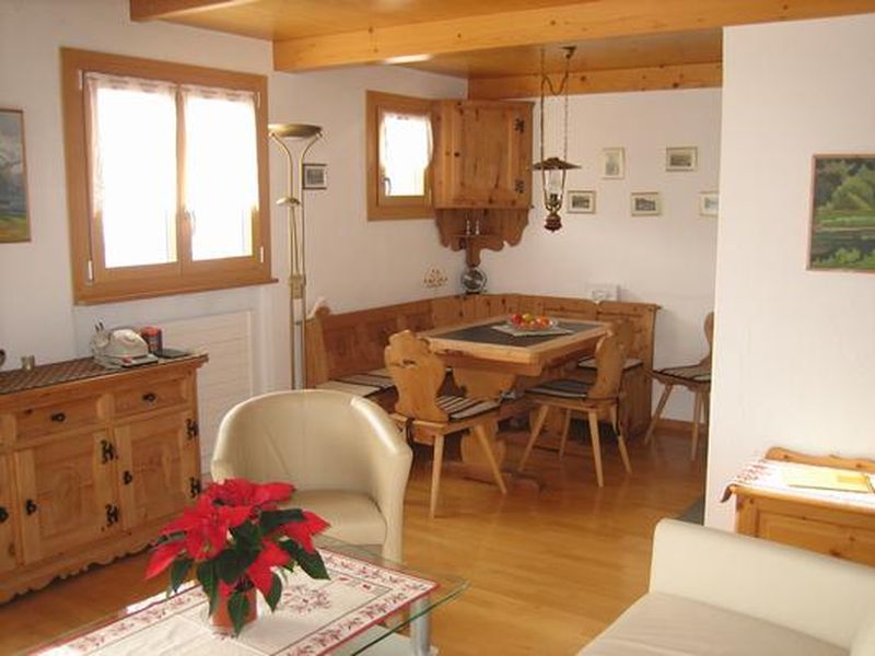 23671642-Ferienwohnung-4-Samedan-800x600-2