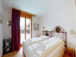 23324184-Ferienwohnung-2-Samedan-300x225-3