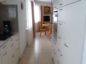 23986975-Ferienwohnung-5-Samedan-300x225-4