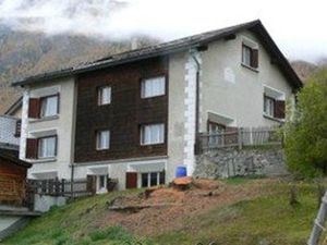 18726623-Ferienwohnung-2-Samedan-300x225-1