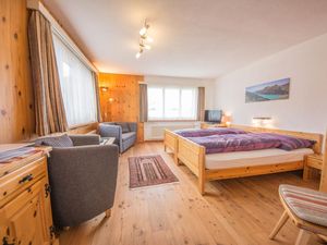 18726623-Ferienwohnung-2-Samedan-300x225-2