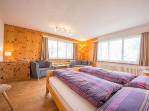 18726623-Ferienwohnung-2-Samedan-300x225-3