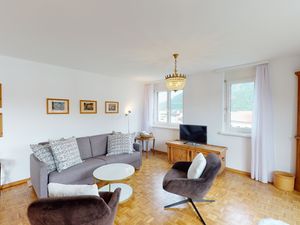 23324445-Ferienwohnung-6-Samedan-300x225-2